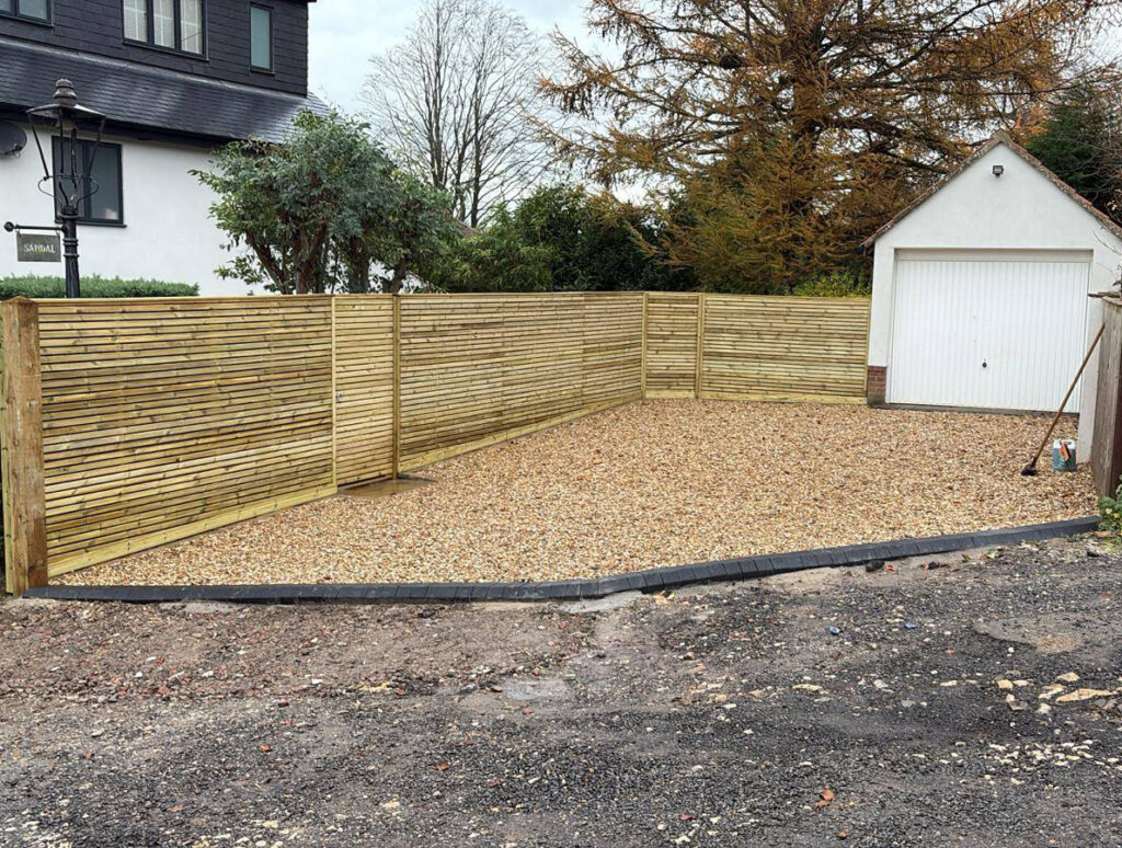 Which Garden Fence Lasts the Longest in the UK Climate
